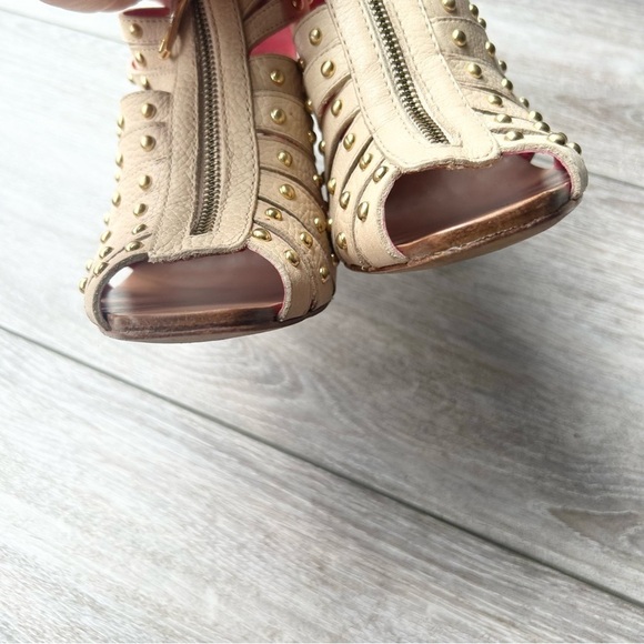 BCBGMaxAzria Ivory Leather Gladiator Studded Full Leather Open Toe Pumps - Picture 6 of 16